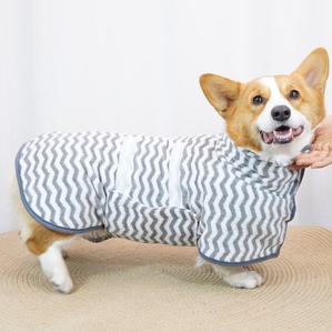 Striped print dog absorbent bathrobe