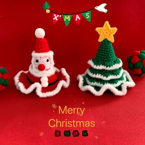 Handmade wool pet Christmas hats, cute accessories for cats and dogs to take photos